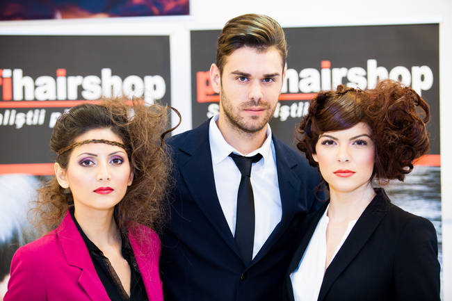 Profihairshop - magazine de produse profesionale pentru coafura - Petocuri - Newsroom - Petocuri Profihairshop - magazine de produse profesionale pentru coafura - Petocuri - Newsroom - Petocuri